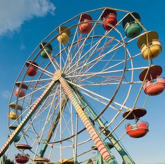 Fairground ride ferris wheel for amusement park
