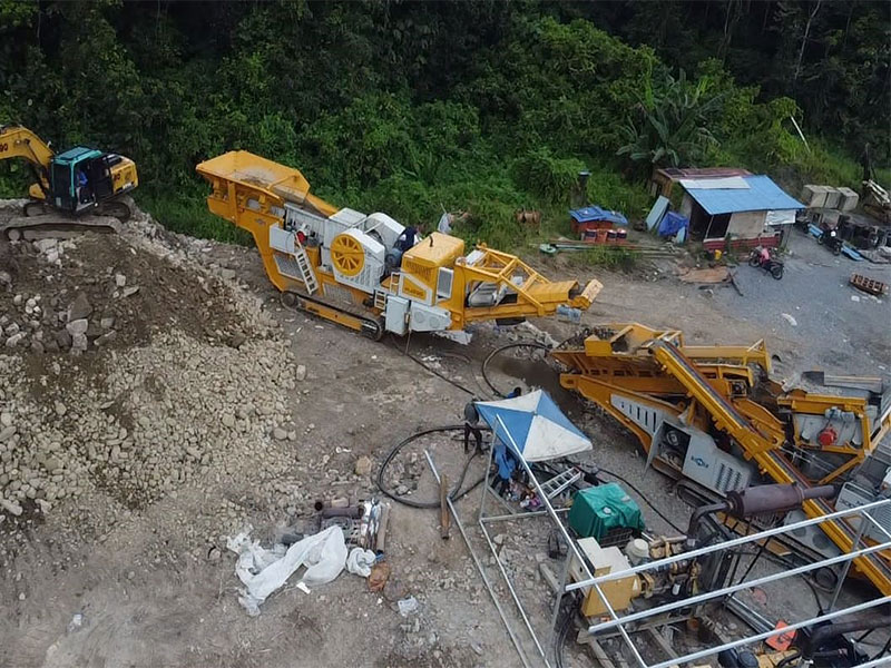 mobile crushing and screening plant