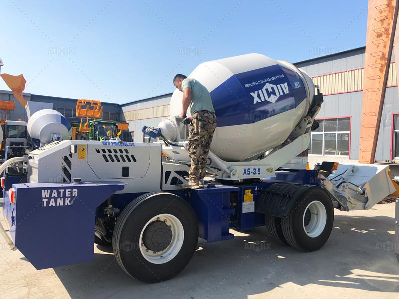 concrete self loading mixer