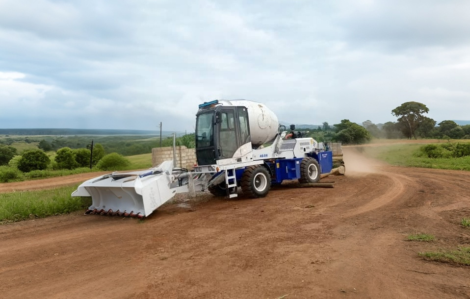 self loading mixer in Ghana for factory construction