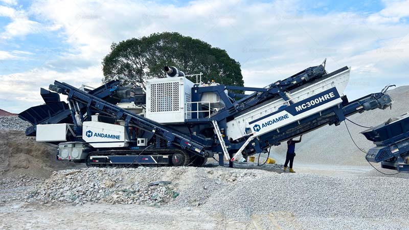 Mobile Stone Crusher on Tracks